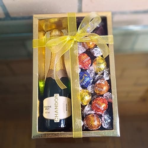 Presente Elegante Gourmet: Espumante e Trufas Suíças